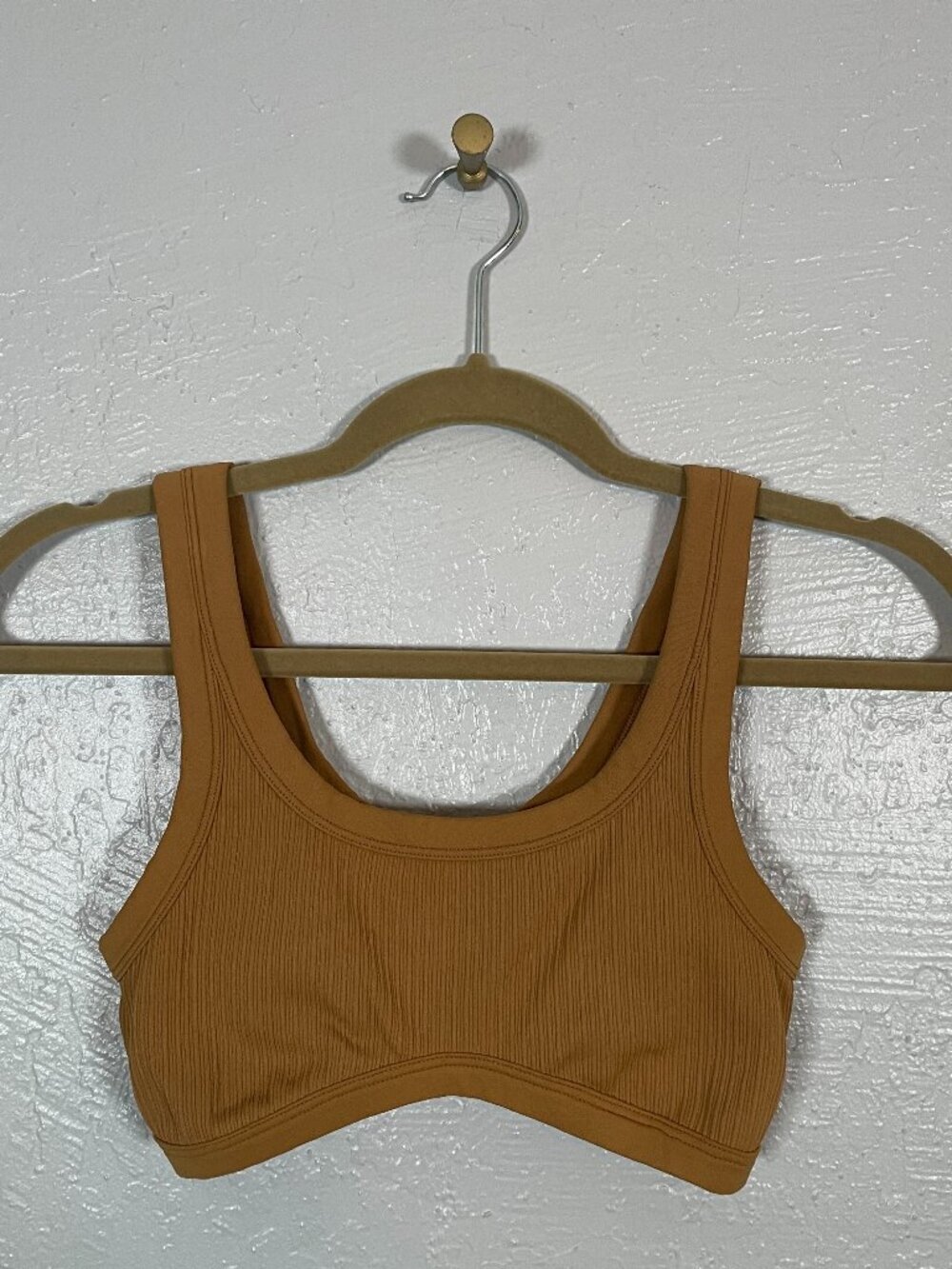 Victorias Secret PINK Women L Golden Oak Tan The Wave Soft Seamless Sports Bra